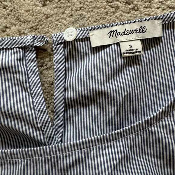 J Crew light 100% cotton top with bell sleeves. Never worn. Size S. - Picture 5 of 7